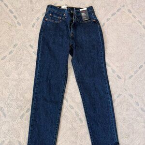 Levi's 501 Original Cropped Women's Jeans in Salsa 26 x 28 NWT